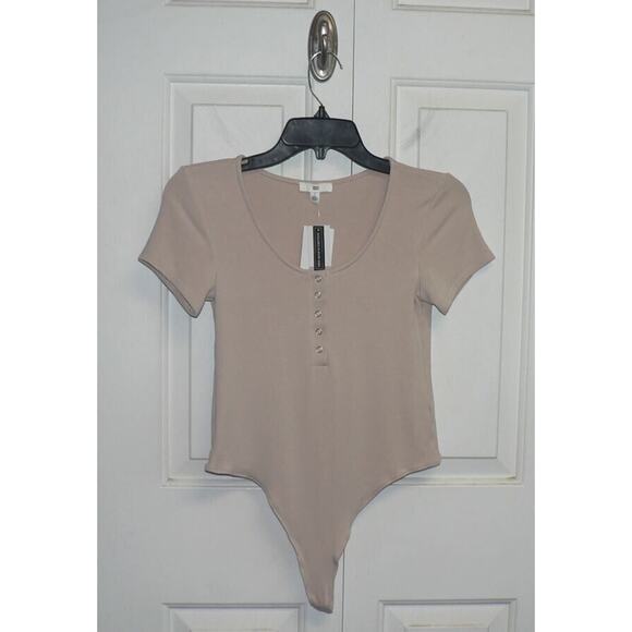 BP Women's Short Sleeve Henley Thong Bodysuit in Tan Nougat Small MSRP $25 - Picture 2 of 4